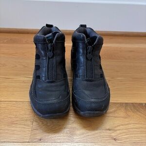 Ariat Terrain Zip H20